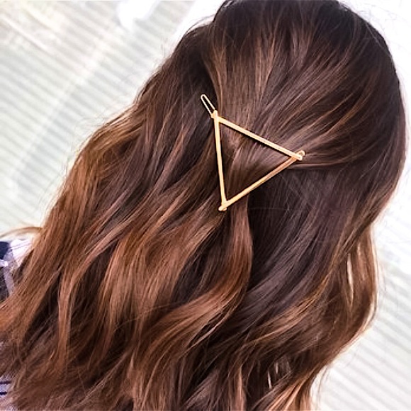 ⚜️𝟯𝟬%𝗢𝗙𝗙 𝗯𝘂𝗻𝗱𝗹𝗲𝘀 𝟯+⚜️ NEW Triangle Classic Minimalist Style Barrette - Picture 9 of 12